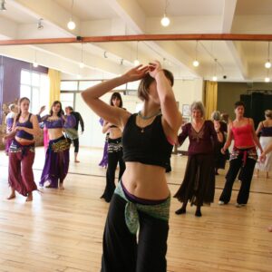 belly dance, gypsy dance, roman dance, folk dance workshop, sultanahmet, taksim, galata istanbul, turkey