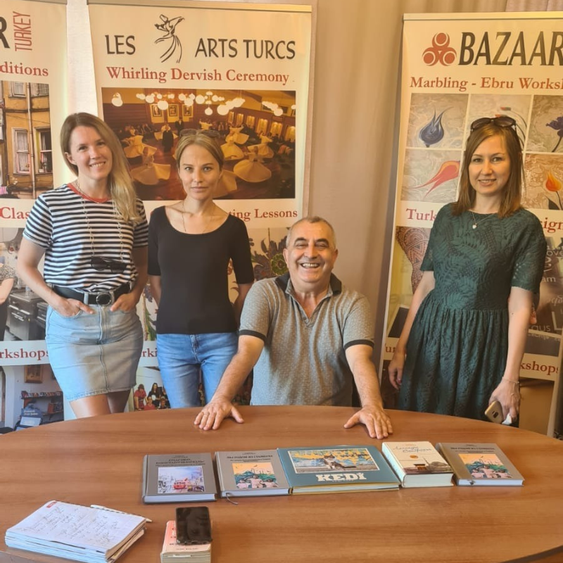 Visiting Gallery Les Arts Turcs in Sultanahmet,Istanbul