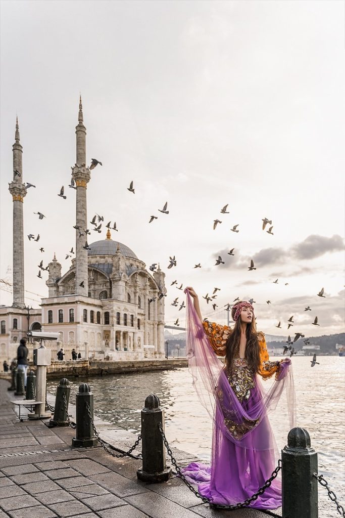 Photographer in Istanbul Anatoly Guzenko