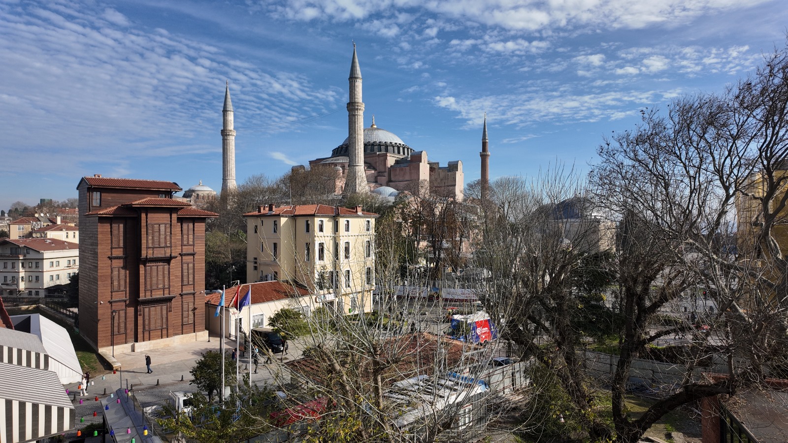Gallery “Les Arts Turcs – Senguler Tourism” in Istanbul