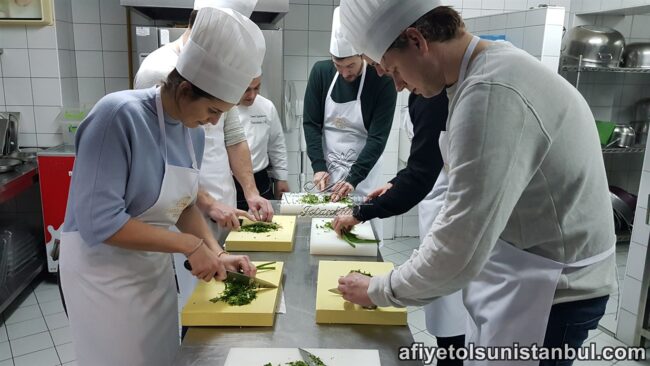 Turkish ottoman cooking class workshop sultanahmet istanbul