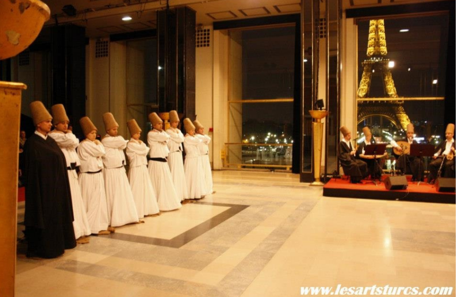 Chaillot – Théâtre National de La Danse, Les Derviches Tourneurs d’Istanbul Dans le Grand